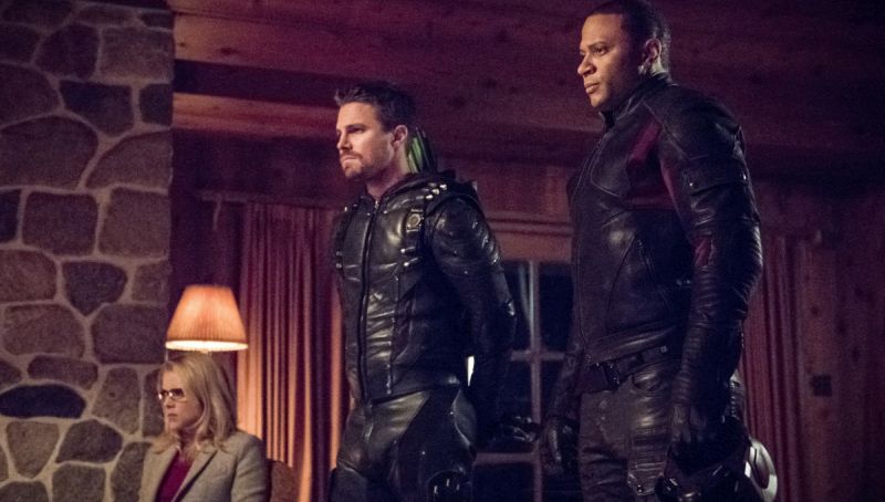 Arrow Episode 6.14 Photos: Collision Course