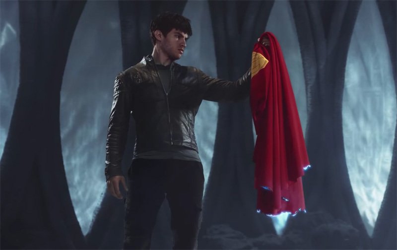 New Krypton Trailer Features Superman's Cape