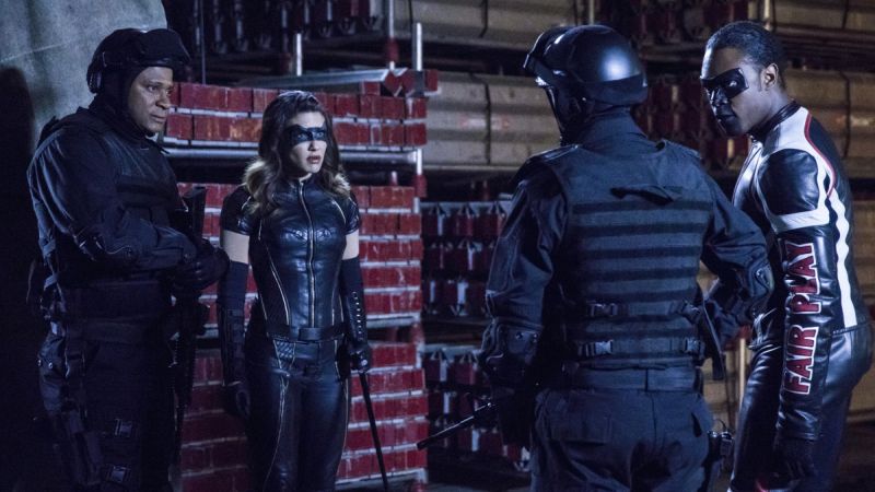 Arrow Episode 6.20 Photos: Shifting Allegiances