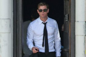 Chris Hemsworth Set Photos from the New Men In Black Movie!