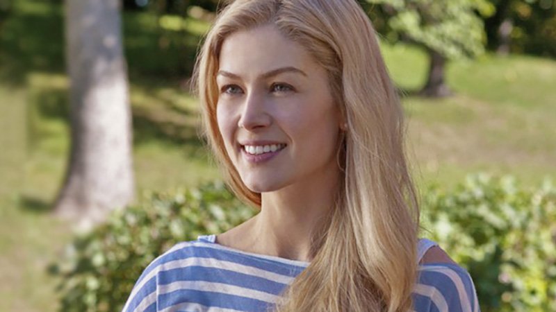 Rosamund Pike To Star In TV Adaptation of The Banker's Wife