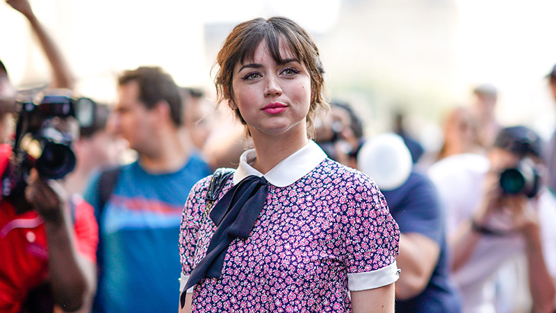 Ana de Armas Joins Daniel Craig & Chris Evans in Knives Out Film