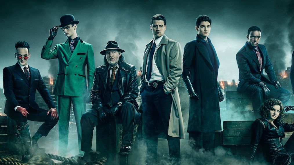 Gotham Cast Assembles for Final Season Promo Art