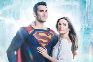 Tyler Hoechlin Reveals First Look at Superman & Lois Lane in Elseworlds