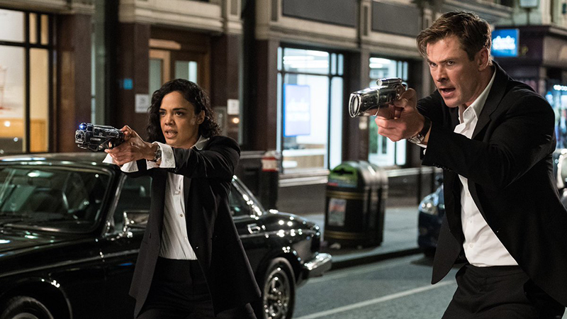 Chris Hemsworth Shares New Men in Black International Photo