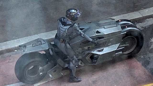 flash set photos Batman