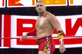 Mojo Rawley snake eyes