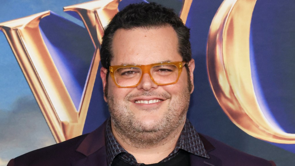 Josh Gad Wonder Man Cast