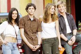 Rachel Bilson, Adam Brody, Mischa Barton, and Ben McKenzie on The OC (Credit - Everett Collection)