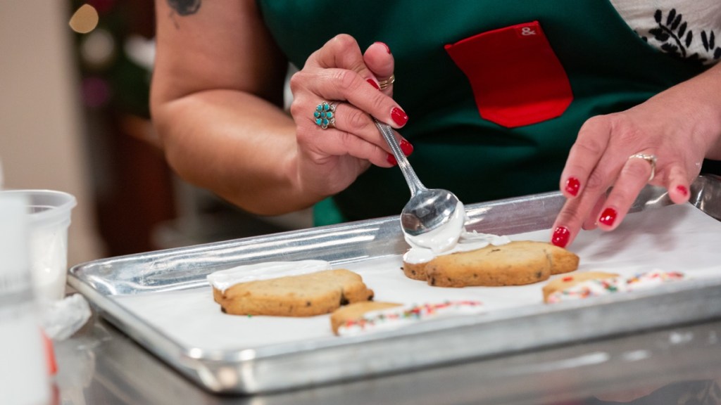 Christmas Cookie Challenge Season 5 Streaming: Watch & Stream Online via HBO Max