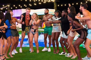 Love Island Games Season 1