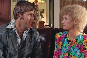 Kath & Kim Season 1 Streaming: Watch & Stream Online via Netflix