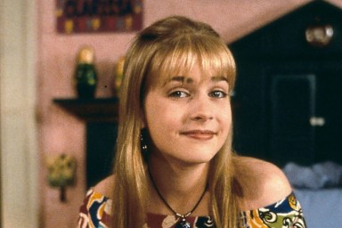 Clarissa Explains It All (1991) Season 2 Streaming: Watch & Stream Online via Paramount Plus