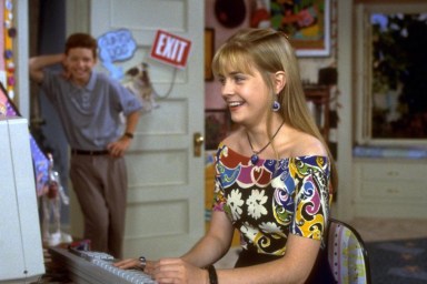 Clarissa Explains It All (1991) Season 4 Streaming: Watch & Stream Online via Paramount Plus