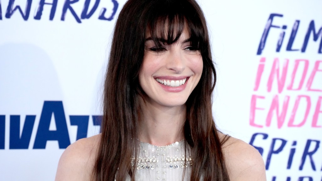 Anne Hathaway Flowervale Street