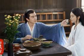 Lin Gengxin feeds Zhao Liying