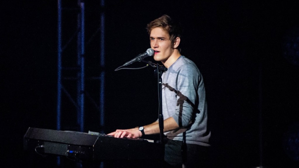 Bo Burnham: Make Happy Streaming: Watch & Stream Online via Netflix