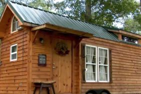 Tiny House Hunting Season 3 Streaming: Watch & Stream Online via Hulu