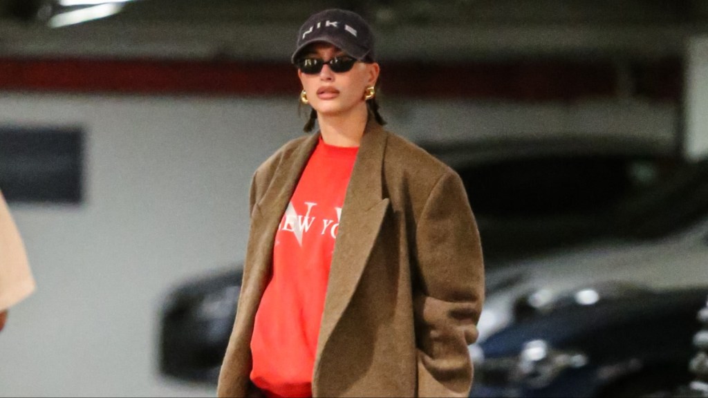 Hailey Bieber pregnant baby bump due date