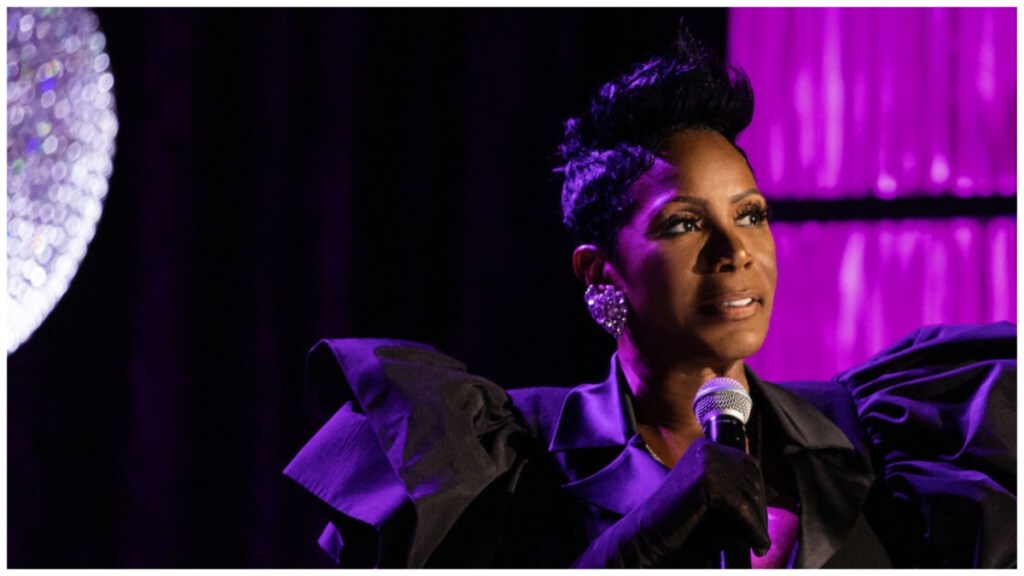 Sommore: Queen Chandelier Streaming: Watch & Stream via Netflix