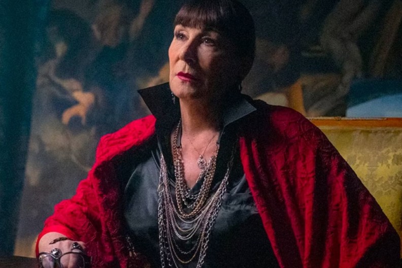 Anjelica Huston in John Wick Chapter 3