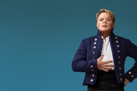 Eddie Izzard: Wunderbar Streaming: Watch & Stream Online via Hulu, Amazon Prime Video and Peacock