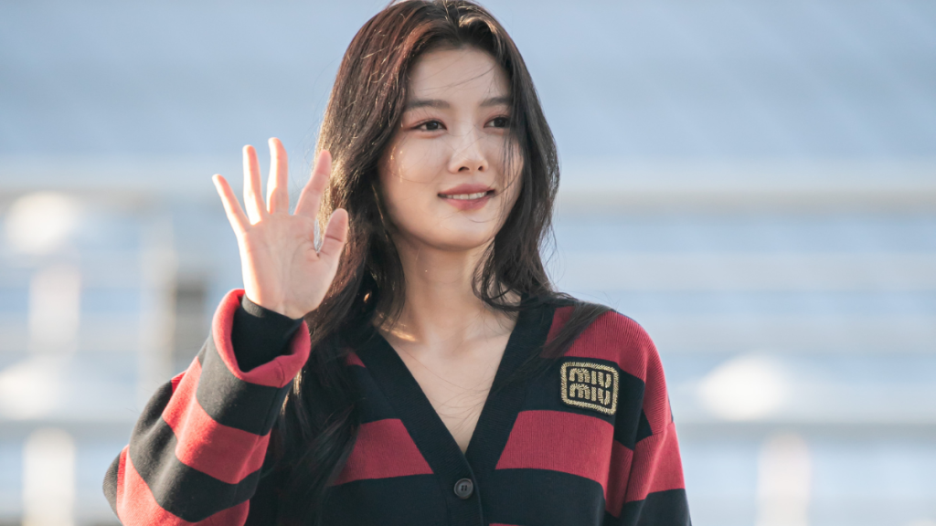 Kim Yoo-Jung in Dear X Webtoon-based K-drama