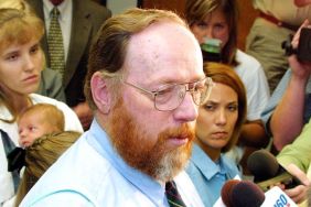 Utah polygamist Tom Green talks with reporters