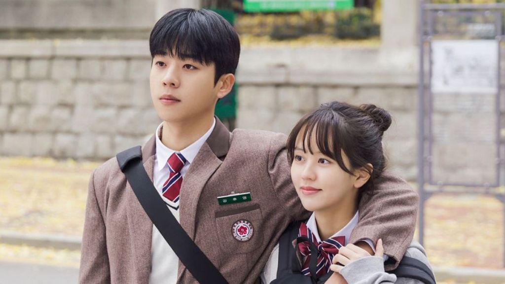 Chae Jong-Hyeop and Kim So-Hyun from Serendipity's Embrace