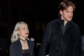 Who Is Bo Burnham's Girlfriend? Phoebe Bridgers' Age & Job