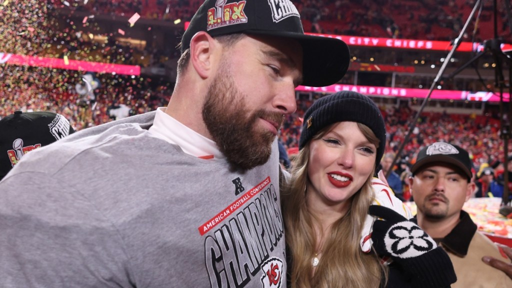 Taylor Swift Travis Kelce