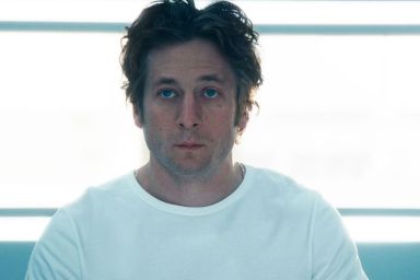 The Bear Season 4 Features Jeremy Allen White's Favorite $90 Sneakers