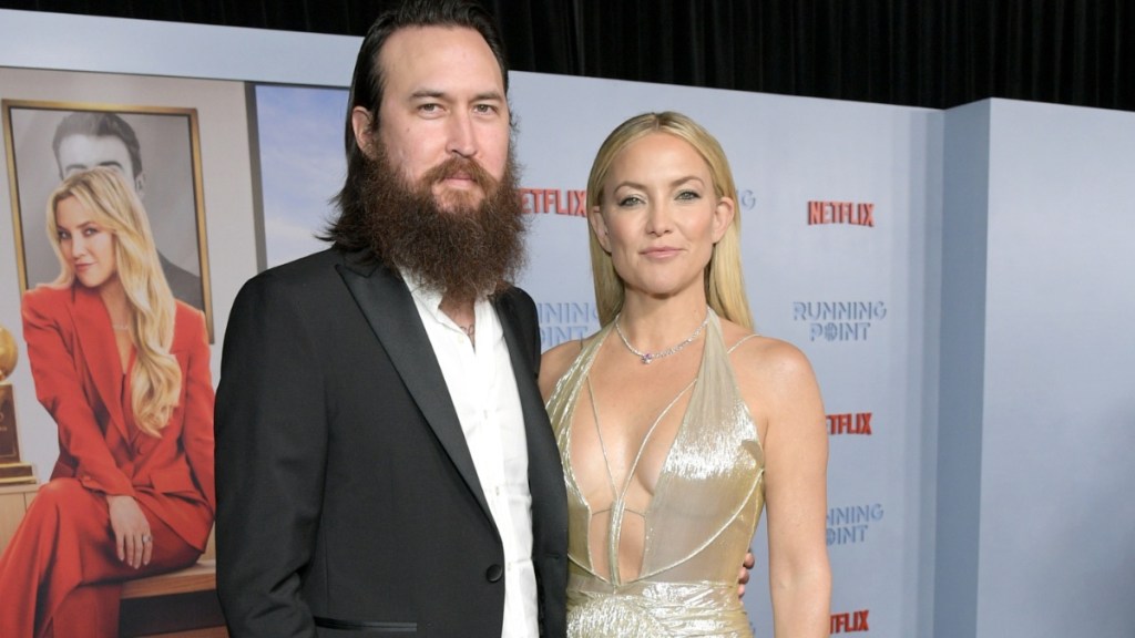 Who Is Kate Hudson's First Husband? Chris Robinson's Job & Kids
