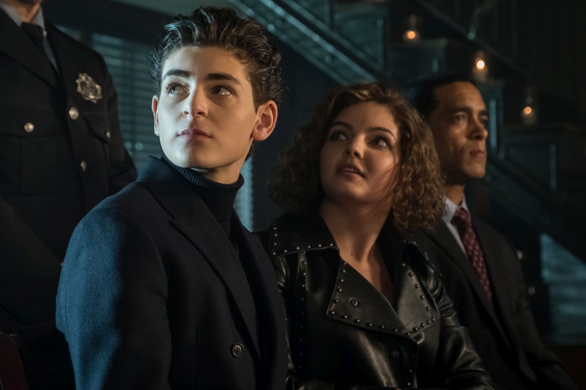 GOTHAM: L-R: David Mazouz and Camren Bicondova in the âThe Trial of Jim Gordonâ episode of GOTHAM airing Thursday, March 7 (8:00-9:00 PM ET/PT) on FOX. Â©2019 Fox Broadcasting Co. Cr: Jeff Neumann/FOX