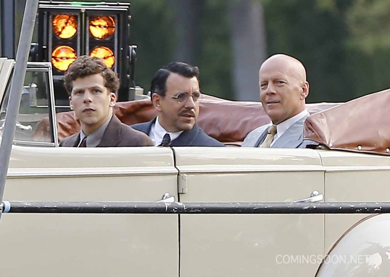 Bruce Willis and Jesse Eisenberg on Woody Allen Set