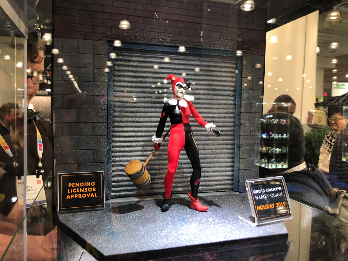 Mezco Toy Fair 2019 Reveal Gallery