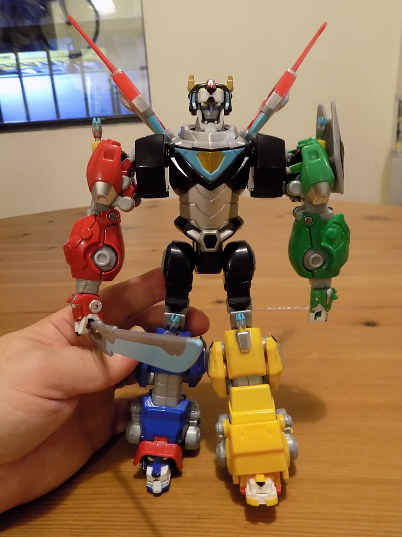 Voltron Legendary Defender Toy Unboxing