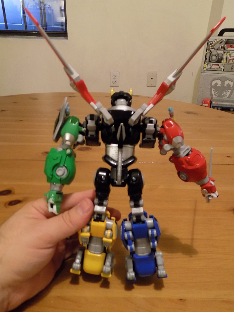 Voltron Legendary Defender Toy Unboxing